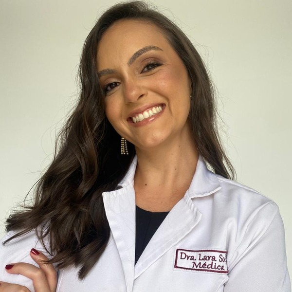 Retrato de Dra. Lara Sodré Cardoso Xavier
